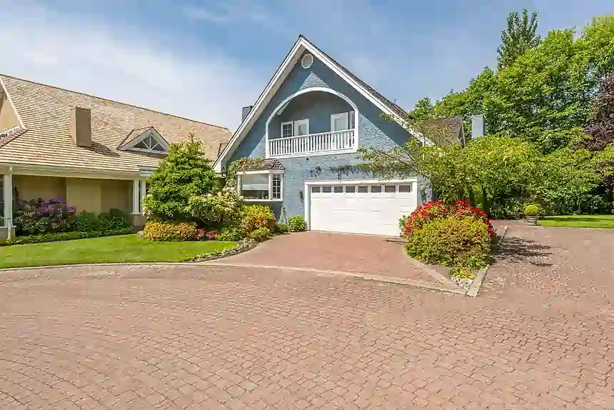 Immediate Garage Door Service in Woodstock